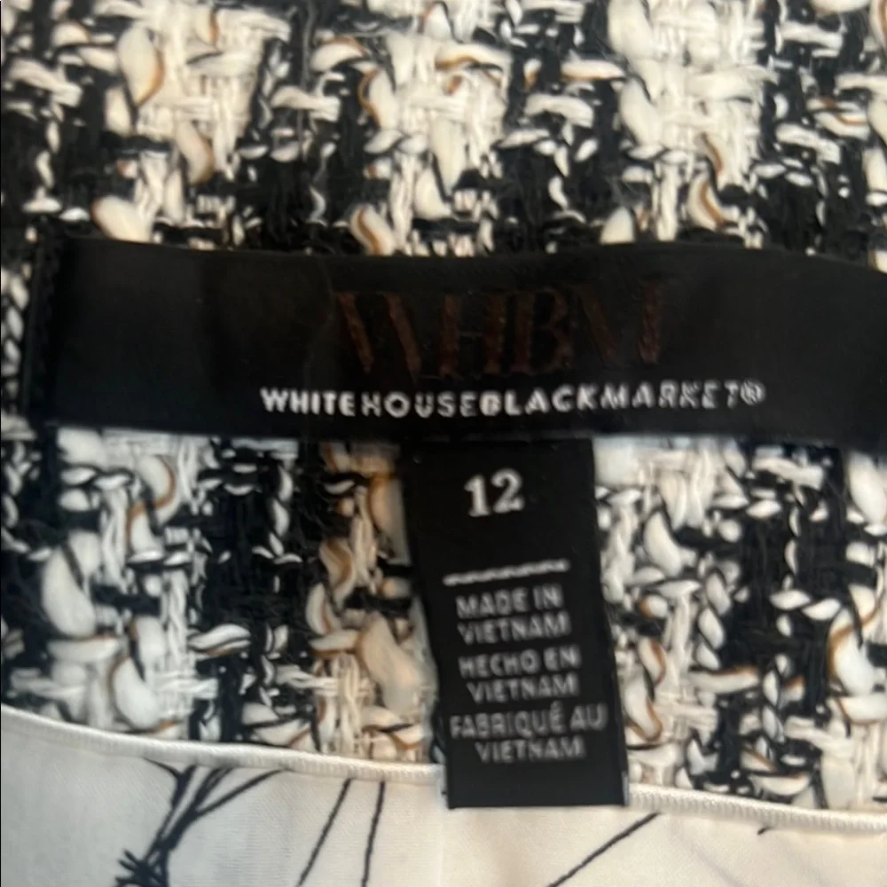 Stylish Black and White Tweed Jacket - Picture 2 of 5